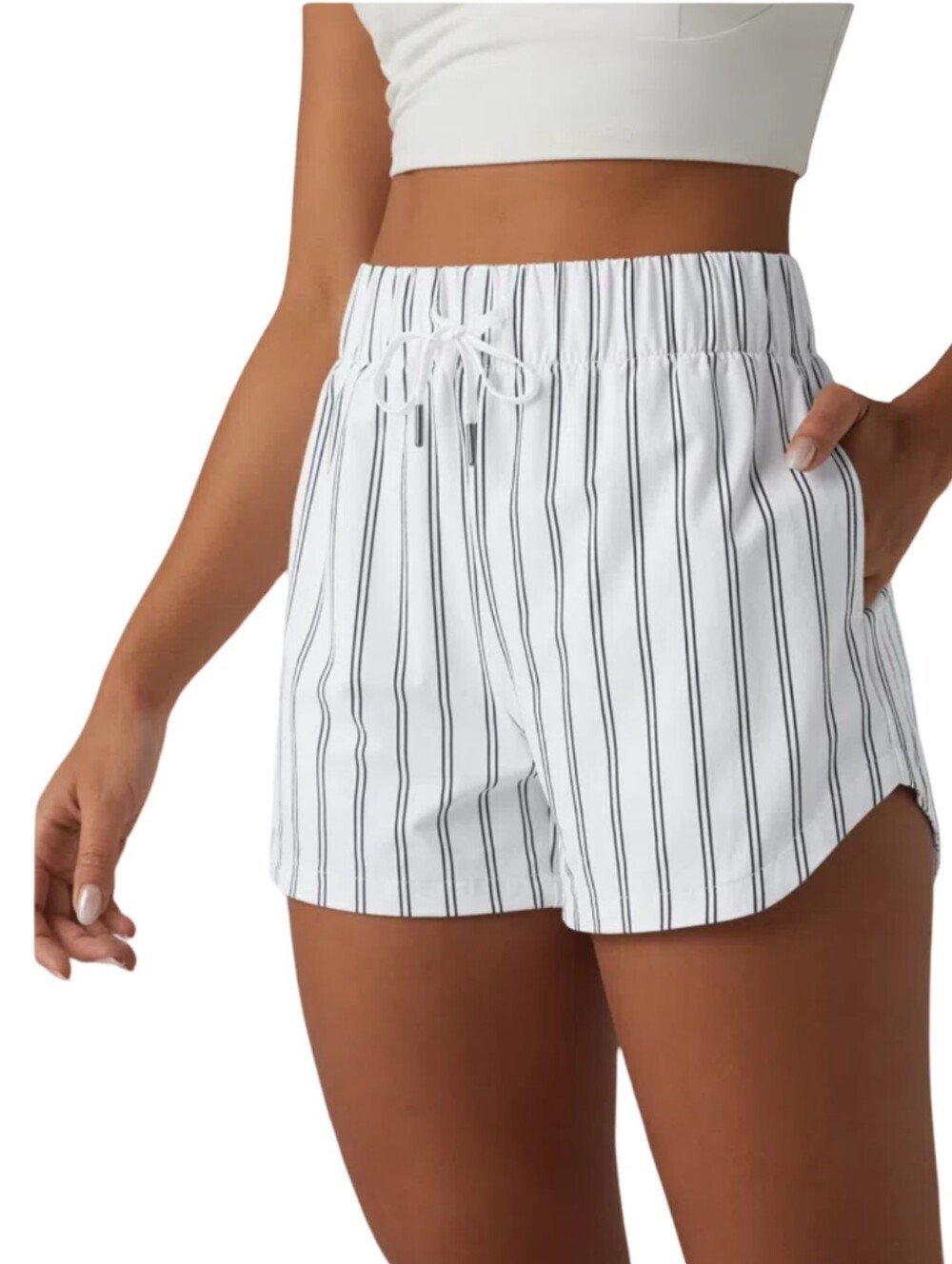 NWT Halara High Waisted Drawstring Curved Hem Stripe Tennis Shorts 3''
